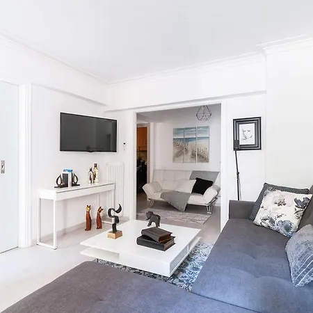 Charming Aceso In Central Apartamento Atenas